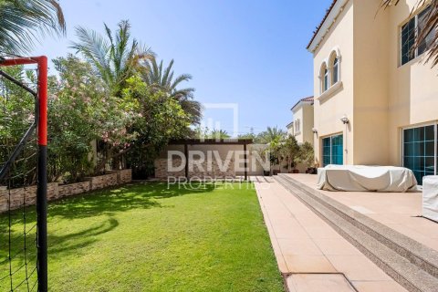 Villa zum Verkauf in Jumeirah Park, Dubai, VAE 4 Schlafzimmer, 314 m2 Nr. 653202 - Foto 8