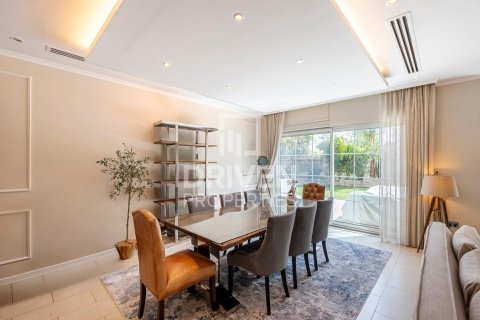 Villa zum Verkauf in Jumeirah Park, Dubai, VAE 4 Schlafzimmer, 314 m2 Nr. 653202 - Foto 23