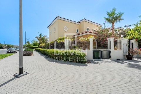 Villa zum Verkauf in Jumeirah Park, Dubai, VAE 4 Schlafzimmer, 314 m2 Nr. 653202 - Foto 3