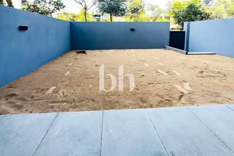 Casa urbana para venda em Tilal City, Sharjah, EAU 4 quartos, 246 m2 № 642880 - foto 6