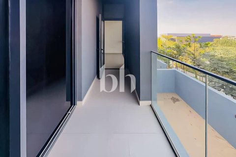 Casa urbana para venda em Tilal City, Sharjah, EAU 4 quartos, 246 m2 № 642880 - foto 16