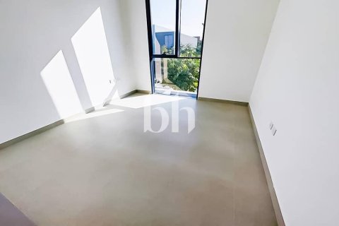 Casa urbana para venda em Tilal City, Sharjah, EAU 4 quartos, 246 m2 № 642880 - foto 9