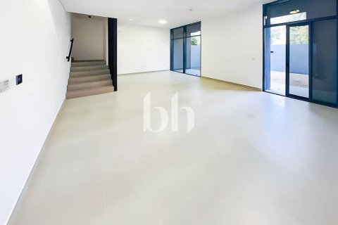 Casa urbana para venda em Tilal City, Sharjah, EAU 4 quartos, 246 m2 № 642880 - foto 24