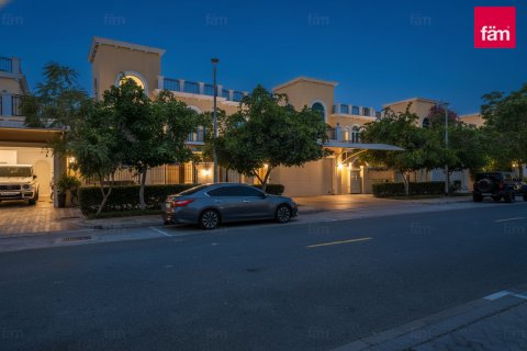 Villa zum Verkauf in Jumeirah Park, Dubai, VAE 4 Schlafzimmer, 515.8 m2 Nr. 713233 - Foto 26