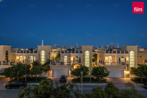 Villa in Jumeirah Park, Dubai, UAE 4 bedrooms, 515.8 sq.m. № 713233 - photo 23