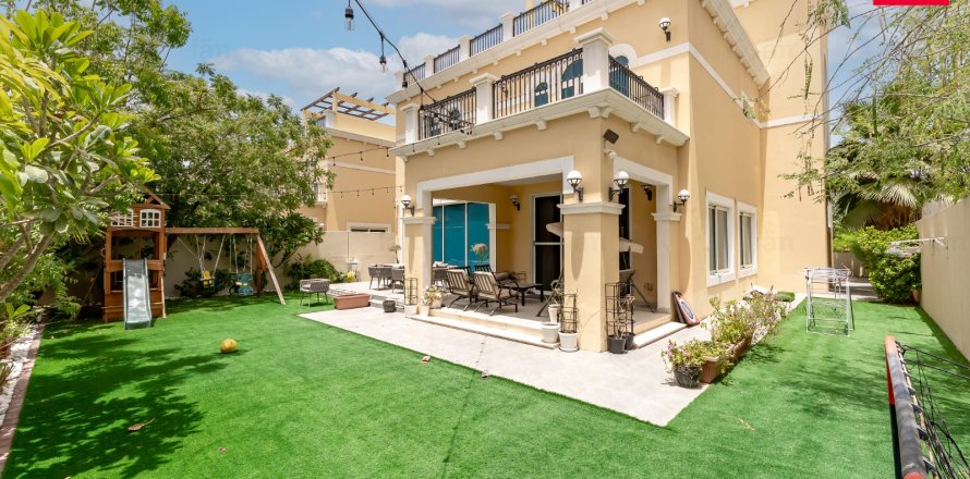 ویلا در Jumeirah Park، Dubai ، امارات متحده عربی 4 خوابه ، 515.8 متر مربع.  شماره 713233