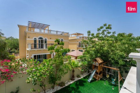 Villa in Jumeirah Park, Dubai, UAE 4 bedrooms, 515.8 sq.m. № 713233 - photo 28
