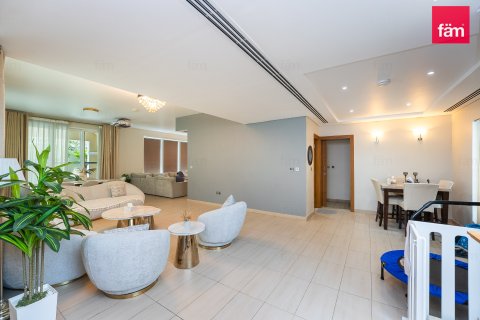 Willa w Jumeirah Park, Dubai, ZEA 4 sypialnie, 515.8 mkw. nr 713233