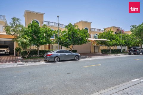 Villa in Jumeirah Park, Dubai, UAE 4 bedrooms, 515.8 sq.m. № 713233 - photo 14