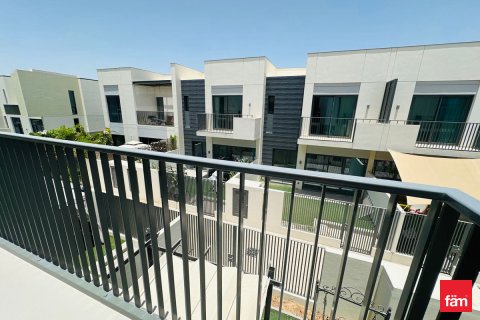 Üürile anda villa asukohaga Dubai, AÜE: 3 magamistoaga, 128.6 m² Nr 713243 - pilt 9