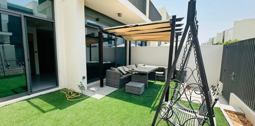 Villa in Dubai, VAE: 3 Schlafzimmer, 128.6 m2 Nr. 713243