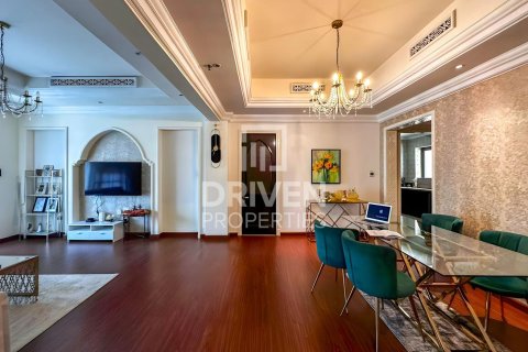 Appartamento in vendita a Downtown Dubai (Downtown Burj Dubai), Dubai, EAU 2 camere da letto, 240.71 mq. № 744163 - foto 4