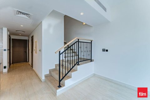 Rijtjeshuis te huur in Dubai, VAE 4 slaapkamers, 144 vr.m., nr 689442 - foto 11