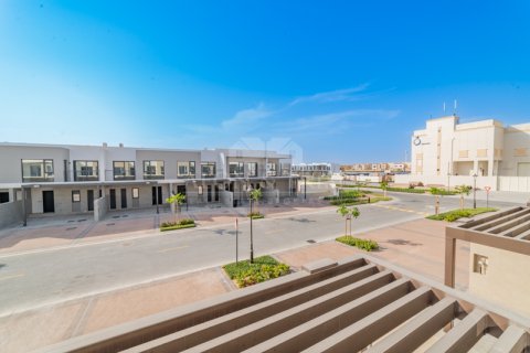 Townhouse in DAMAC Hills (Akoya by DAMAC), Dubai, UAE 3 bedrooms, 186 sq.m. № 648657 - photo 2
