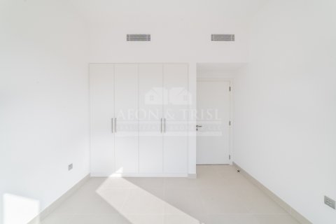 Townhouse in DAMAC Hills (Akoya by DAMAC), Dubai, UAE 4 bedrooms, 216 sq.m. № 648658 - photo 4