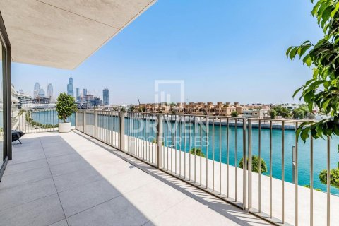 Apartment in Jumeirah, Dubai, UAE 4 bedrooms, 331.11 sq.m. № 745050 - photo 21