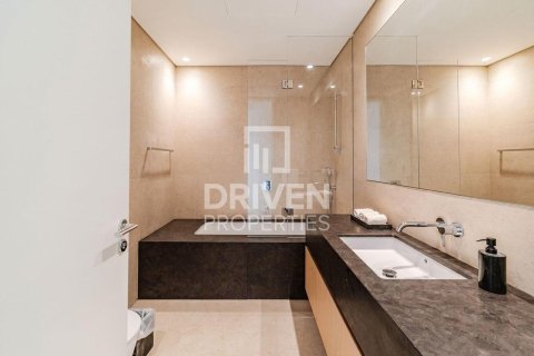Apartment in Jumeirah, Dubai, UAE 4 bedrooms, 331.11 sq.m. № 745050 - photo 19