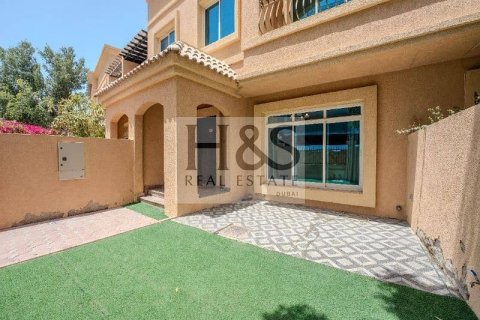 Villa in Jumeirah Village Circle, Dubai, UAE 3 bedrooms, 273 sq.m. № 642263 - photo 1