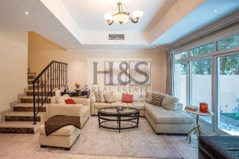 Villa in Jumeirah Village Circle, Dubai, UAE 3 bedrooms, 273 sq.m. № 642263 - photo 7