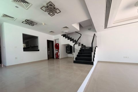 Rekkehus til leie i Jumeirah Village Circle, Dubai, Emiratene 4 soverom, 169.55 kvm Nr. 750197 - Foto 3