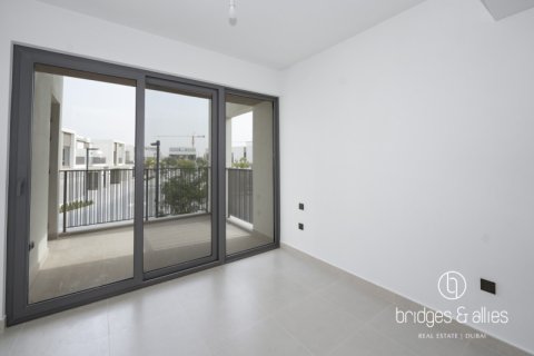 Tilal Al Ghaf, Dubai, UAE의 임대용 빌라 침실 4개, 202제곱미터 번호 687695 - 사진 15