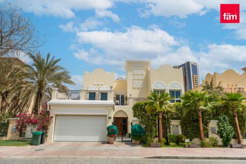 Vila u Dubai, UAE 5 spavaćih soba, 656.5 m2 Br. 644819 - fotografija 1