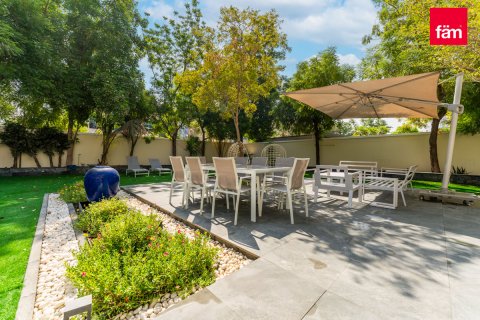 Vila u Dubai, UAE 5 spavaćih soba, 656.5 m2 Br. 644819 - fotografija 25