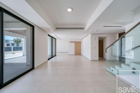 Villa in Arabian Ranches 3, Dubai, UAE 5 bedrooms, 615.85 sq.m. № 747281 - photo 2