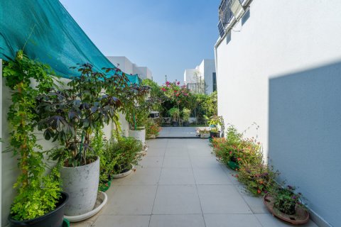 Villa en alquiler en Dubai Hills Estate, Dubai, EAU 4 dormitorios, 271 m2 № 710913 - foto 6