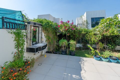 Villa en alquiler en Dubai Hills Estate, Dubai, EAU 4 dormitorios, 271 m2 № 710913 - foto 13