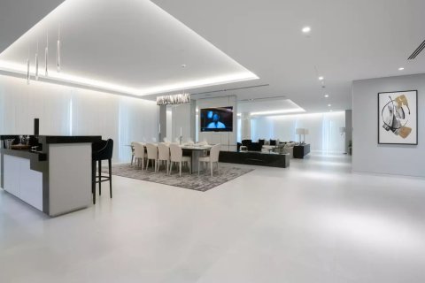 Apartment in Palm Jumeirah, Dubai, UAE 5 bedrooms, 679 sq.m. № 707735 - photo 3