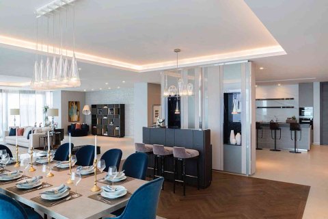 Apartment in Palm Jumeirah, Dubai, UAE 5 bedrooms, 679 sq.m. № 707736 - photo 5