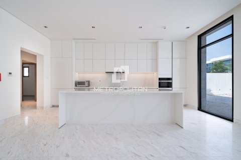 Villa en venta en Mohammed Bin Rashid City, Dubai, EAU 5 dormitorios, 793 m2 № 663653 - foto 2