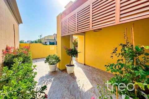 Huvila Dubai Land, Dubai, Arabiemiraatit 3 makuuhuonetta, 244.15 m2 № 761323 - kuva 20