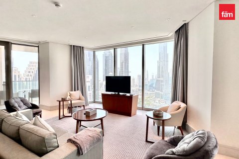 Apartment til leje i Downtown Dubai (Downtown Burj Dubai), Dubai, UAE 3 soveværelser, 187.1 kvm № 740329 - foto 4