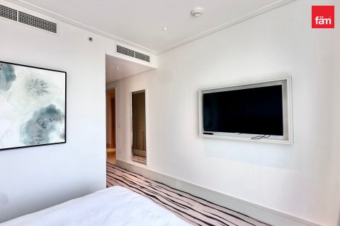 Apartment til leje i Downtown Dubai (Downtown Burj Dubai), Dubai, UAE 3 soveværelser, 187.1 kvm № 740329 - foto 13
