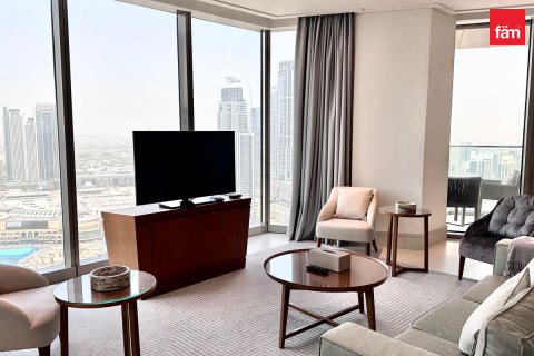 Apartment til leje i Downtown Dubai (Downtown Burj Dubai), Dubai, UAE 3 soveværelser, 187.1 kvm № 740329 - foto 8