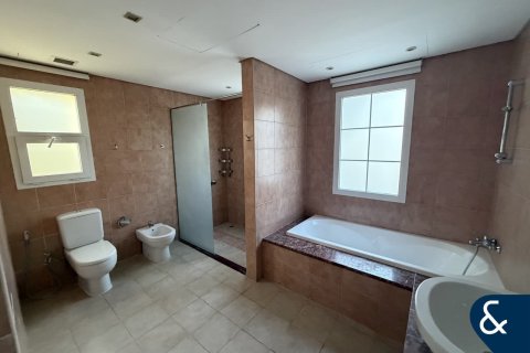 Villa para arrendamento em Jumeirah Village Triangle, Dubai, EAU 4 quartos, 689 m2 № 688915 - foto 18