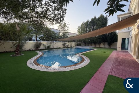 Villa para arrendamento em Jumeirah Village Triangle, Dubai, EAU 4 quartos, 689 m2 № 688915 - foto 2