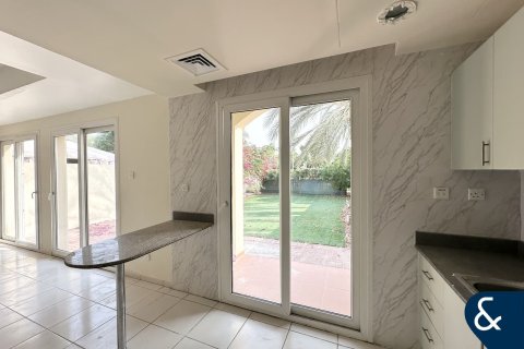 The Springs, Dubai, संयुक्त अरब अमीरात में विला, 3 बेडरूम, 257 वर्ग मीटर, संख्या 688917 - फ़ोटो 7