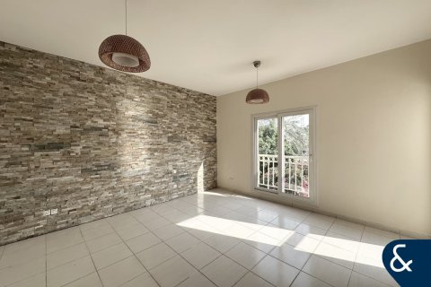 The Springs, Dubai, संयुक्त अरब अमीरात में विला, 3 बेडरूम, 257 वर्ग मीटर, संख्या 688917 - फ़ोटो 12