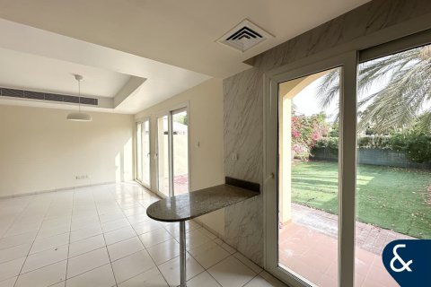 The Springs, Dubai, संयुक्त अरब अमीरात में विला, 3 बेडरूम, 257 वर्ग मीटर, संख्या 688917 - फ़ोटो 6