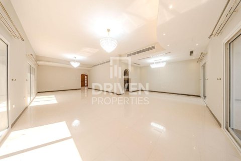 Vila v The Villa, Dubai, SAE 5 spální, 427.35 m2 č. 745285 - Fotografia 1