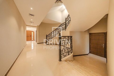 Vila v The Villa, Dubai, SAE 5 spální, 427.35 m2 č. 745285 - Fotografia 17