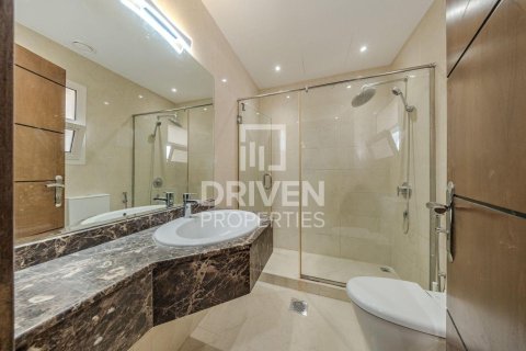 Vila v The Villa, Dubai, SAE 5 spální, 427.35 m2 č. 745285 - Fotografia 19