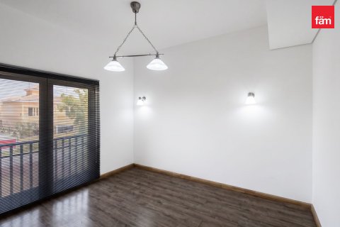 וילה להשכרה ב Dubai, איחוד האמירויות  5 חדרי שינה, 561.1 מ"ר, מספר 758150 - תמונה 9