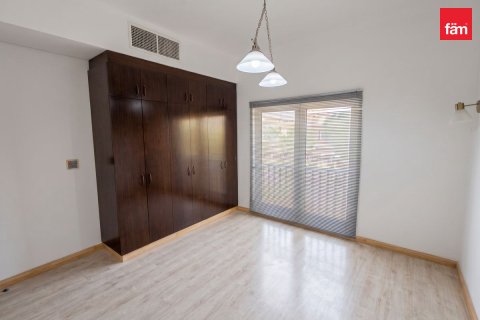 וילה להשכרה ב Dubai, איחוד האמירויות  5 חדרי שינה, 561.1 מ"ר, מספר 758150 - תמונה 3