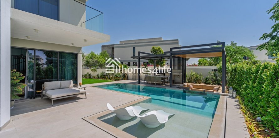 Villa a Tilal Al Ghaf, Dubai, EAU 4 camere da letto, 579 mq. № 702149