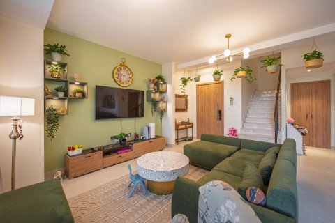 Városi lakóépület itt: Town Square, Dubai, EAE, 3 hálószoba, 203 m², azonosító: 682471 - fénykép 18