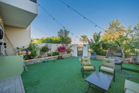 Városi lakóépület itt: Town Square, Dubai, EAE, 3 hálószoba, 203 m², azonosító: 682471 - fénykép 27